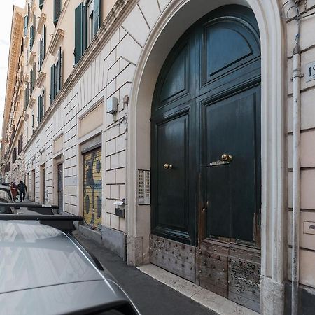 Colosseo & Colle Oppio Cozy Apartment Ρώμη Εξωτερικό φωτογραφία