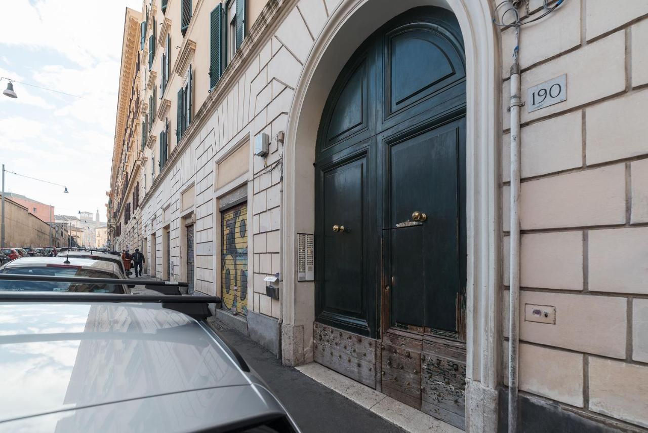 Colosseo & Colle Oppio Cozy Apartment Ρώμη Εξωτερικό φωτογραφία