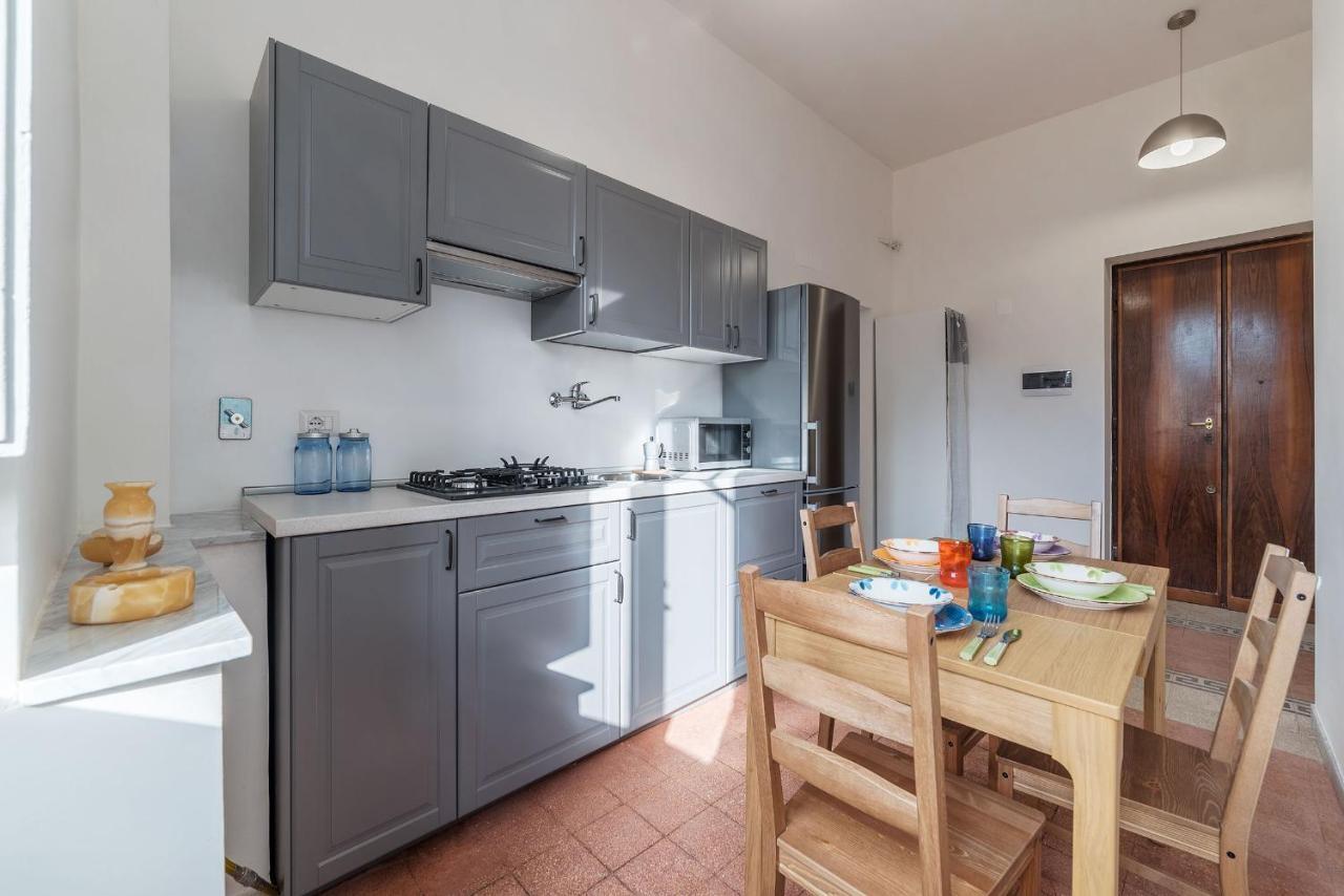 Colosseo & Colle Oppio Cozy Apartment Ρώμη Εξωτερικό φωτογραφία
